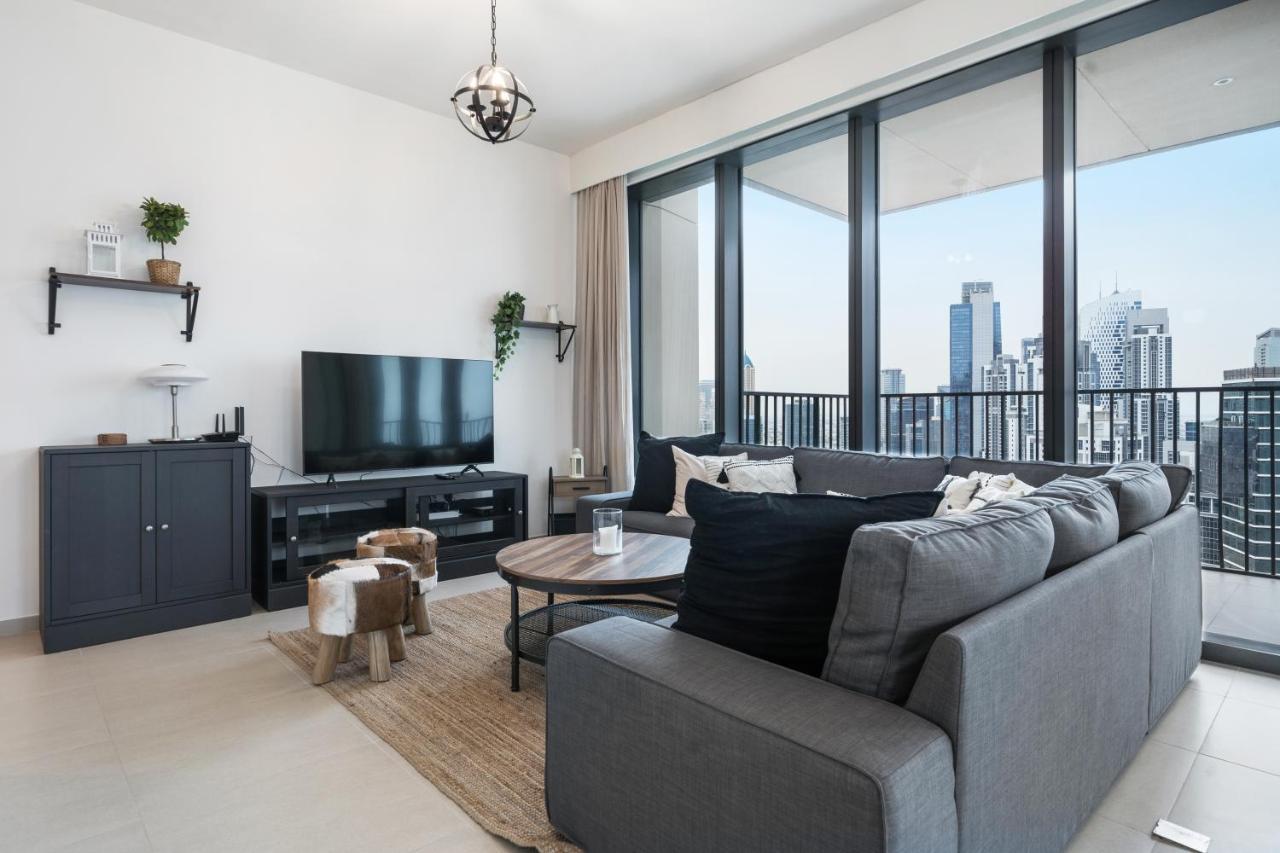 Breathtaking City Views From Dt Apt With Terrace Ντουμπάι Εξωτερικό φωτογραφία