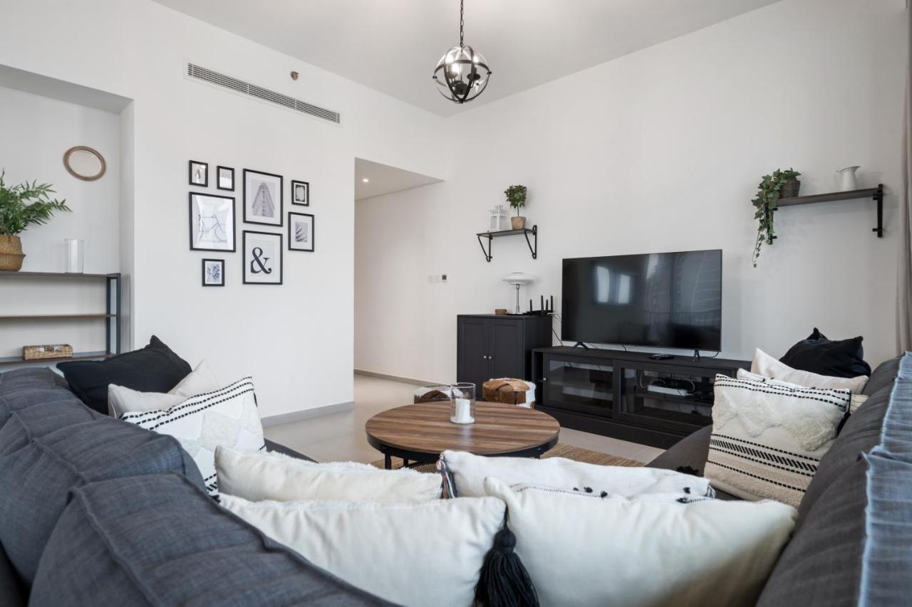 Breathtaking City Views From Dt Apt With Terrace Ντουμπάι Εξωτερικό φωτογραφία