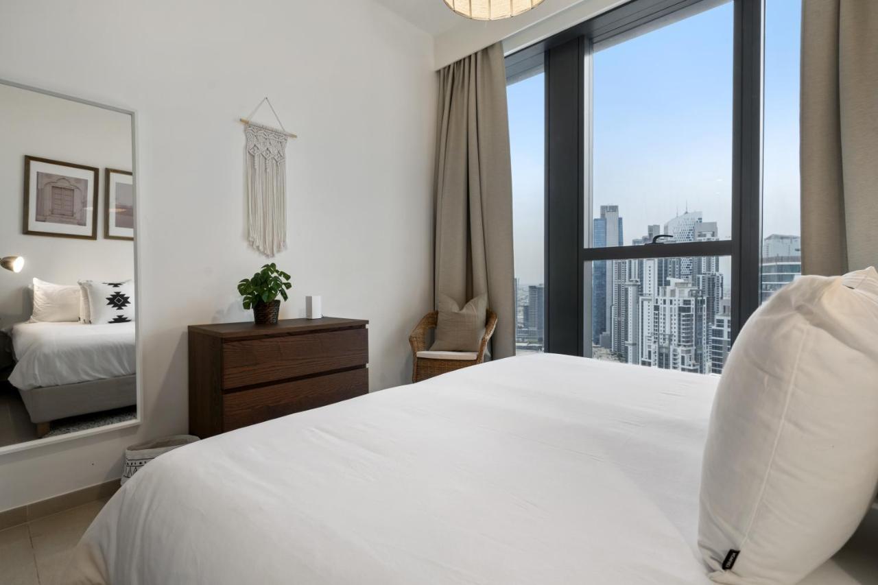 Breathtaking City Views From Dt Apt With Terrace Ντουμπάι Εξωτερικό φωτογραφία